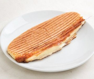 TOST KAŞARLI